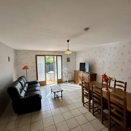 Apartment Charmante 4 Pers Avec Jardin, Garage, Tv Et Cuisine Equipee - Village - Fr-1-388-174
